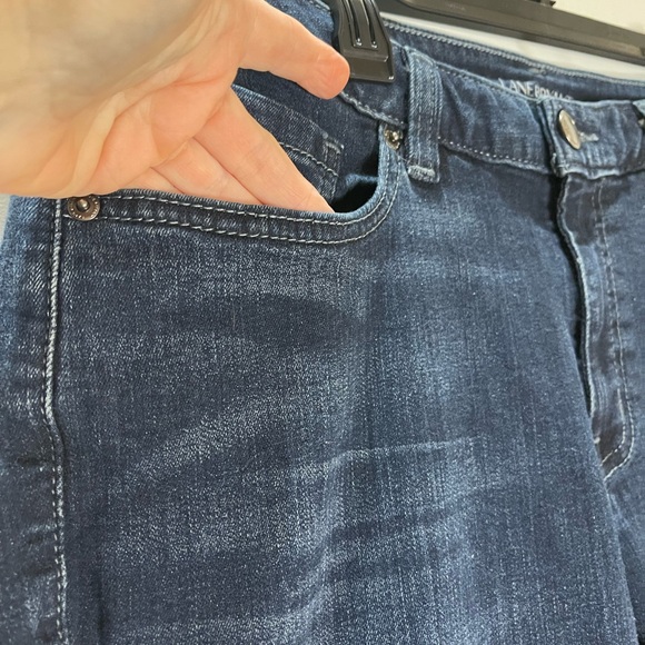 Lane Bryant Blue Jean Capris with Stretch Dark Wash Mid Rise Size 18 - Picture 2 of 6